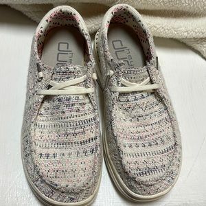 Hey Dudes- Wendy Rise( Bo-ho)